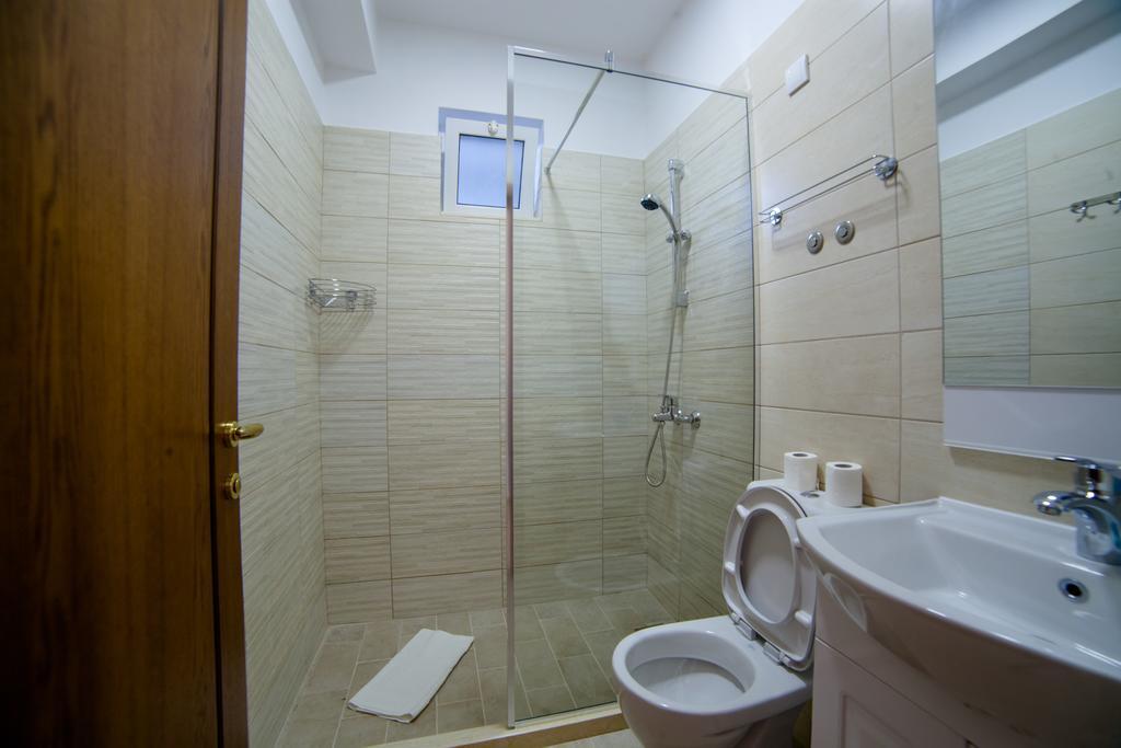 Kollari Apartments Ulcinj Esterno foto